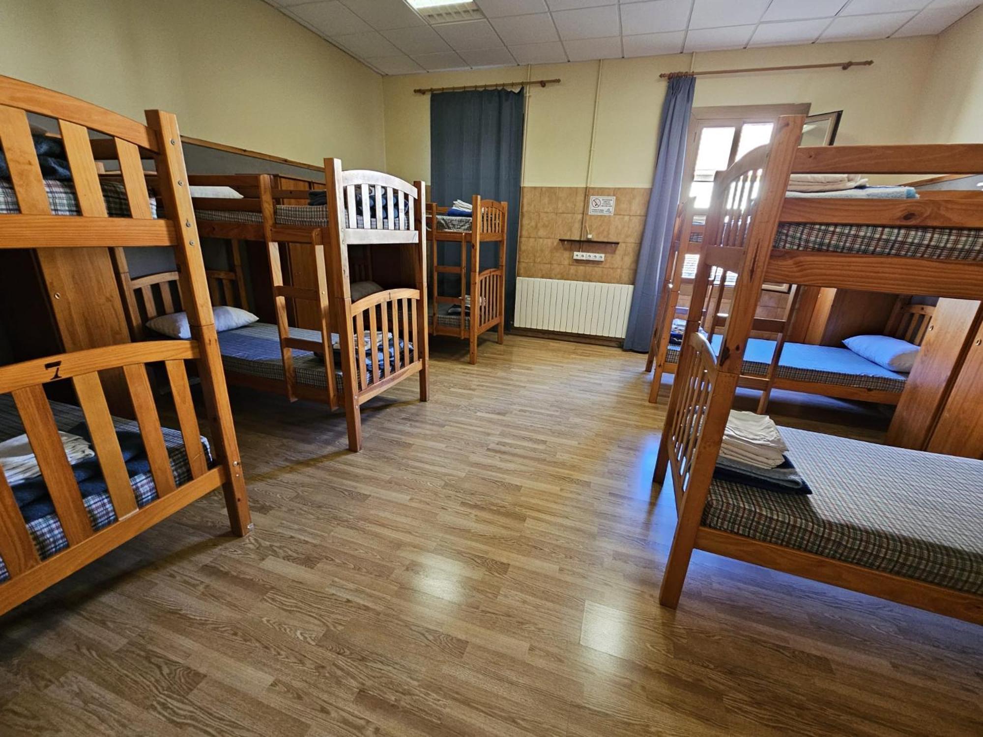 Albergue Pirenarium Sabinanigo Bagian luar foto