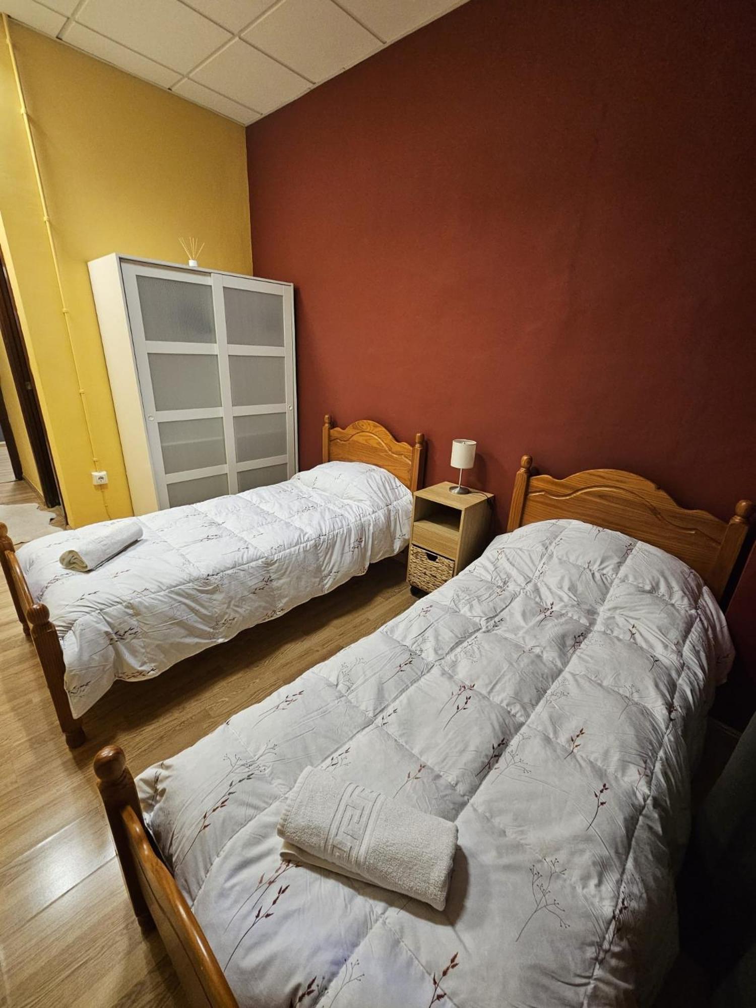 Albergue Pirenarium Sabinanigo Bagian luar foto