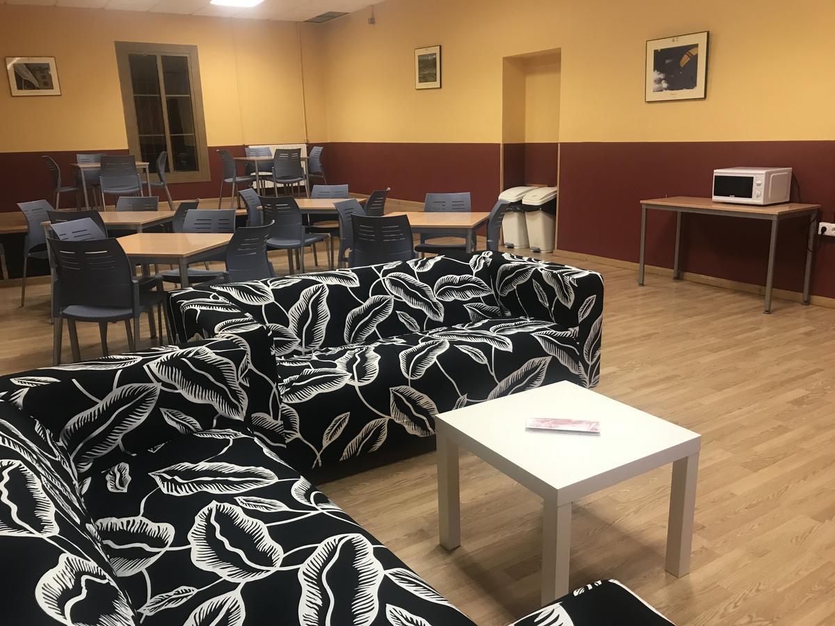 Albergue Pirenarium Sabinanigo Bagian luar foto