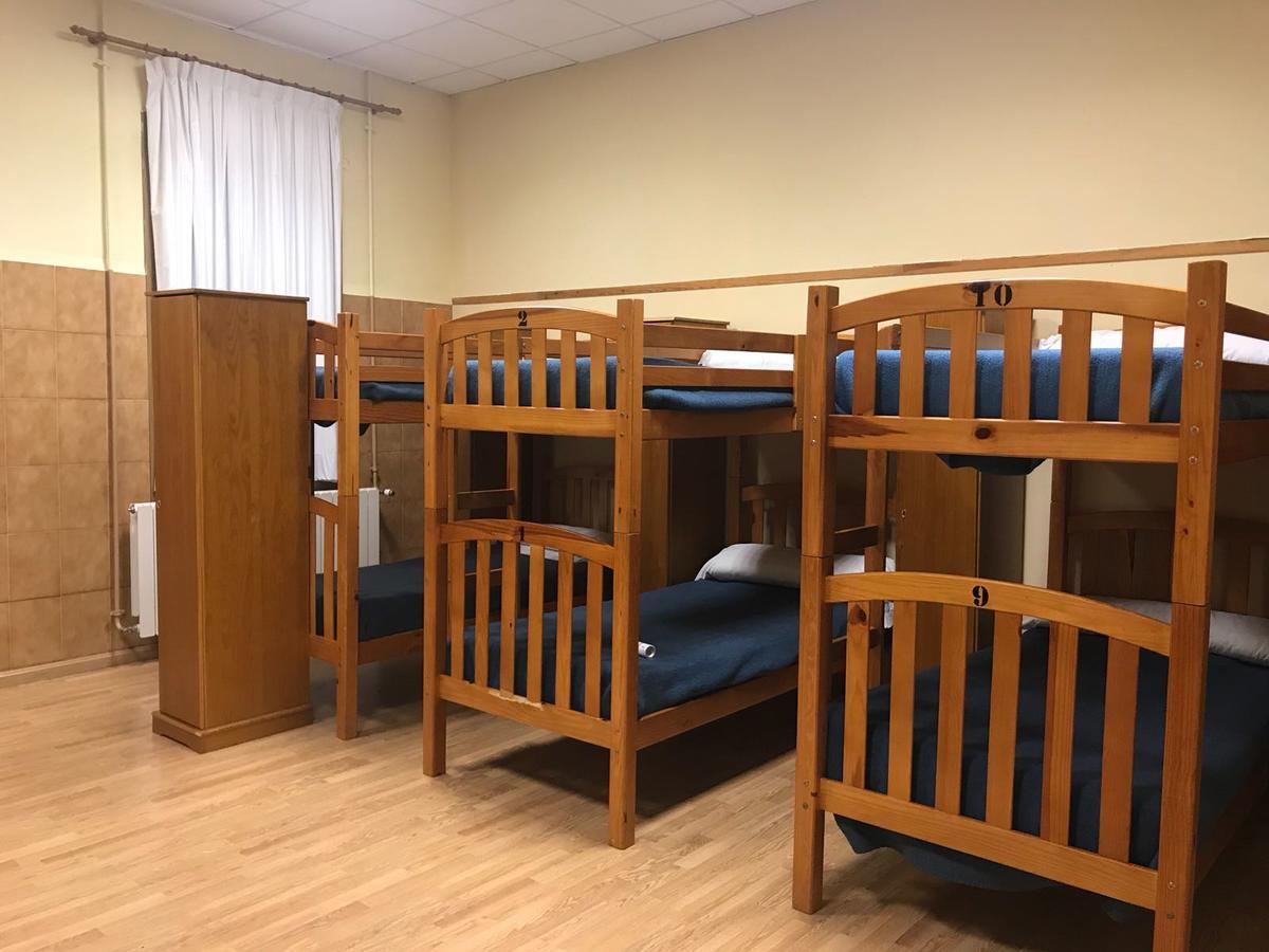Albergue Pirenarium Sabinanigo Bagian luar foto